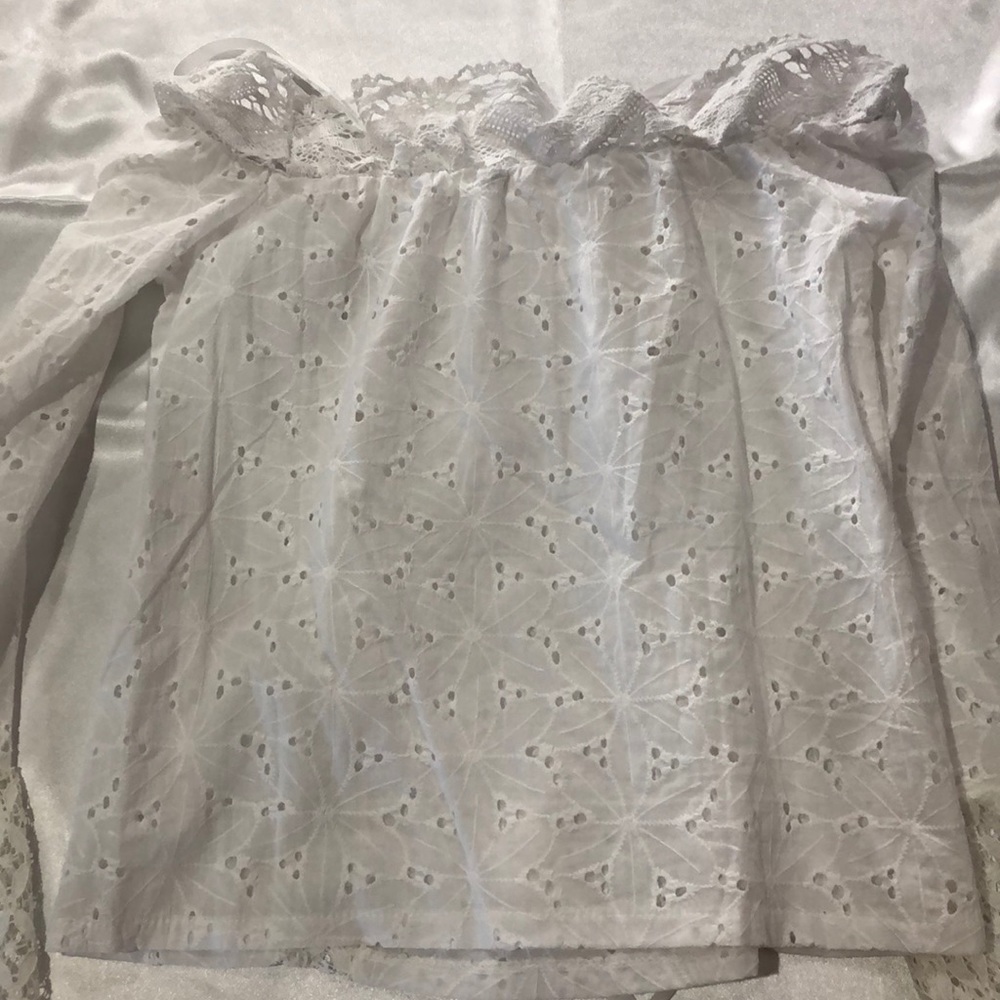 White off the shoulder top - Picture 3 of 4